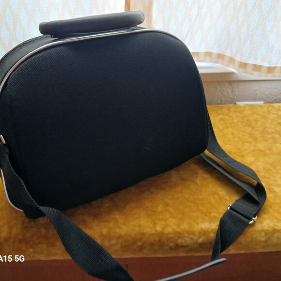 LUCA VERGANI MAKE UP TRAVEL HARDCASE BAG With Strap Black 12x8x7 Approximately - Picture 6 of 9